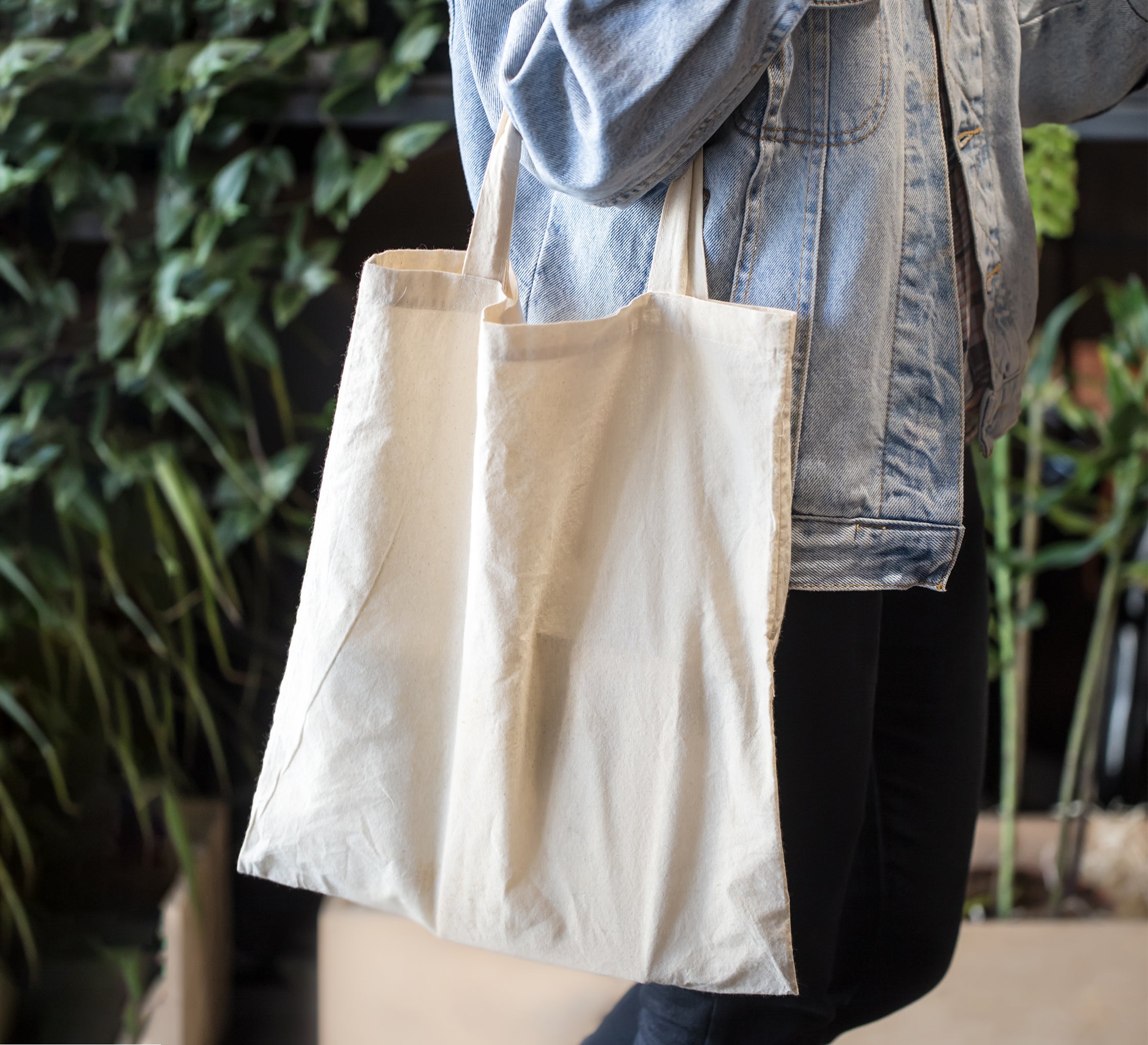 Shop Durable and Long-Lasting Canvas Tote Bag |CircleOne US